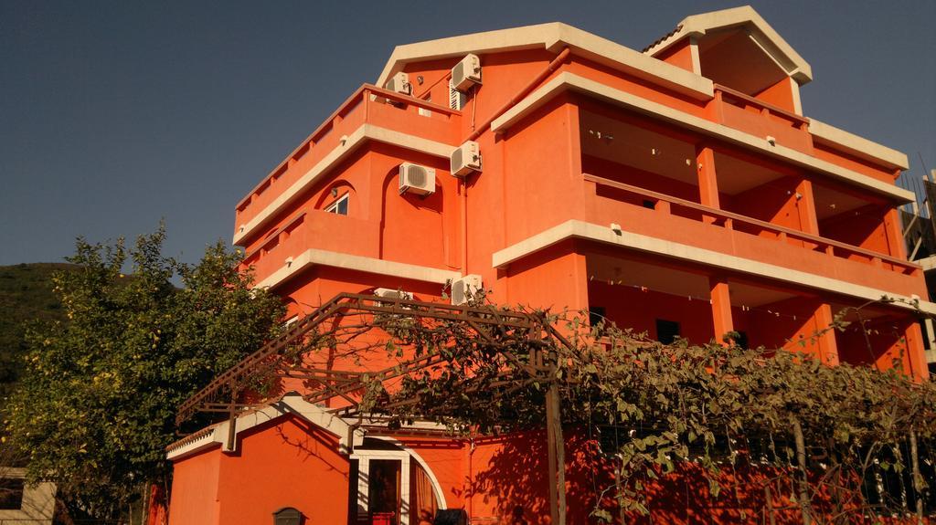 Apartments Holiday Budva Luaran gambar